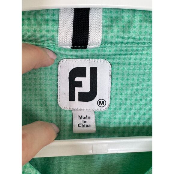 Women’s Mint Green Quarter Zip Golf Pullover Performance Athleisure Top - Picture 5 of 8